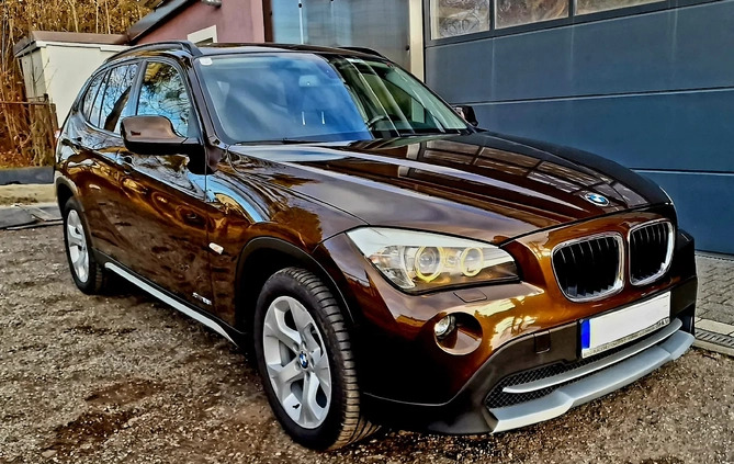 BMW X1 cena 46999 przebieg: 156000, rok produkcji 2010 z Zawiercie małe 379